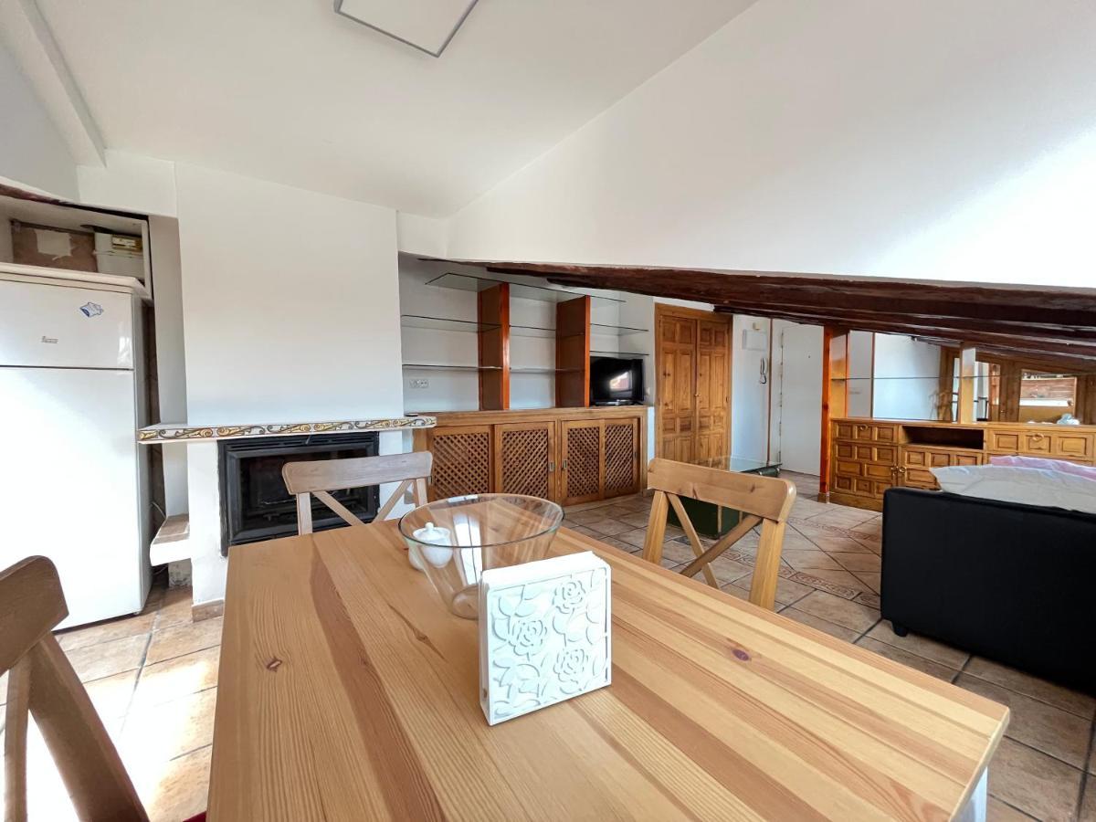 Atico Atocha Ile Temporal Apartman Madrid Kültér fotó