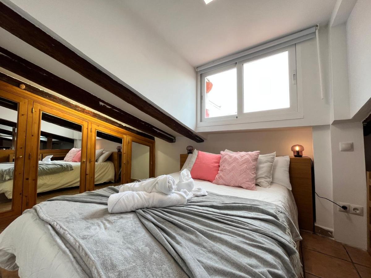 Atico Atocha Ile Temporal Apartman Madrid Kültér fotó
