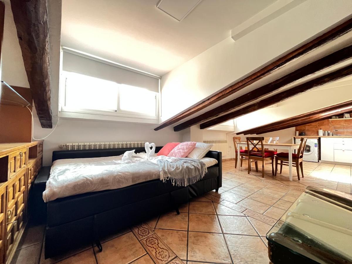 Atico Atocha Ile Temporal Apartman Madrid Kültér fotó