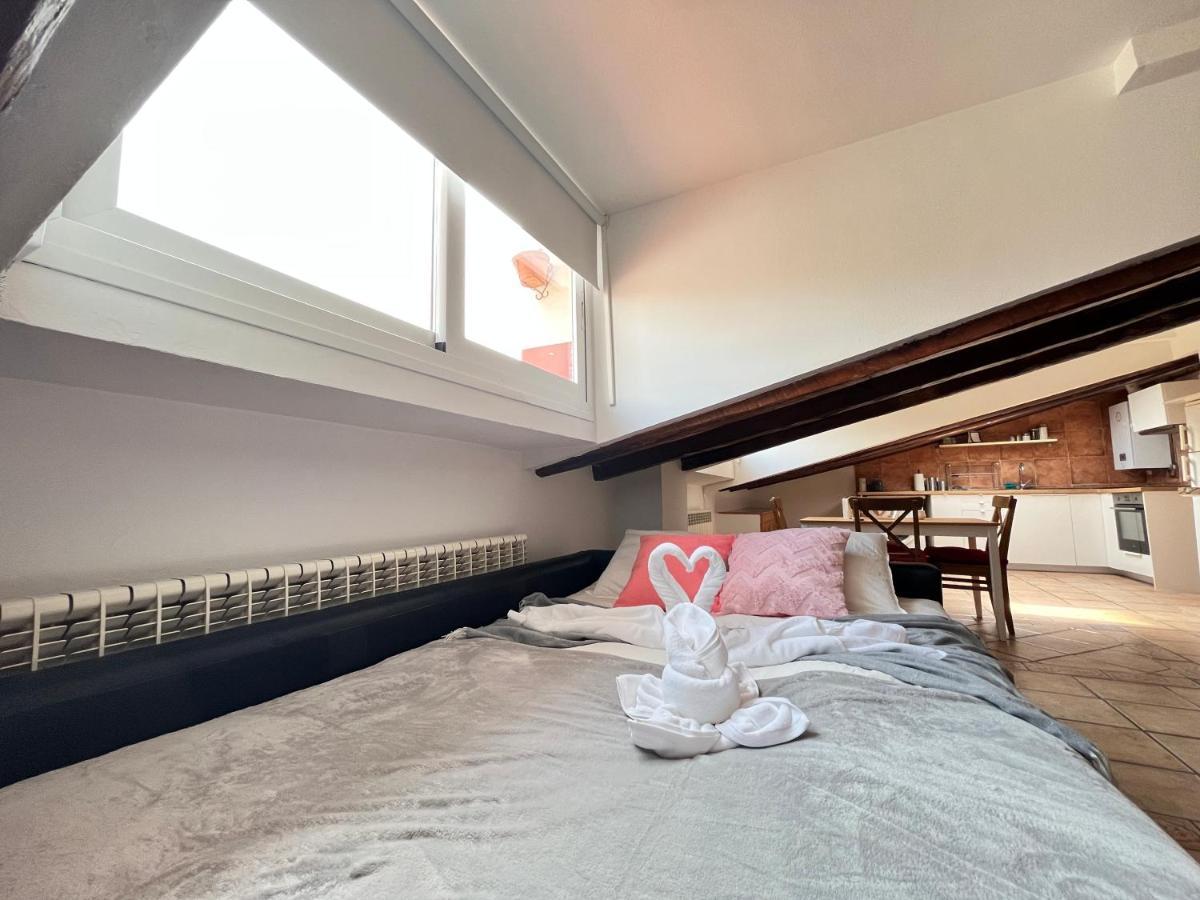 Atico Atocha Ile Temporal Apartman Madrid Kültér fotó